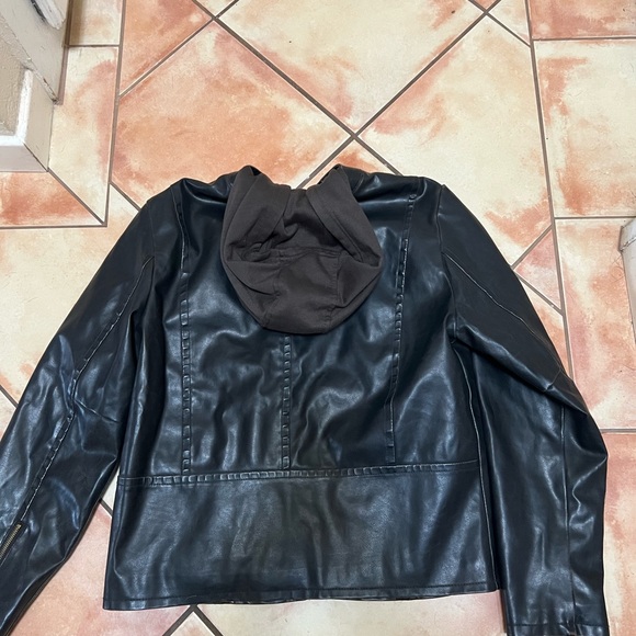 SOLD…. - Picture 4 of 4